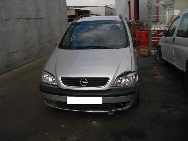 opel zafira a del año 2000