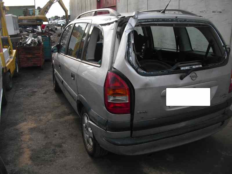 opel zafira a del año 2000