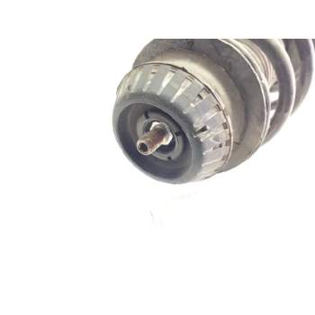 Recambio de amortiguador delantero derecho para toyota yaris hybrid feel referencia OEM IAM   