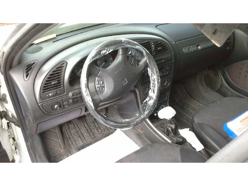 citroën xsara berlina del año 1999