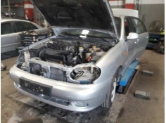 daewoo lanos del año 2000