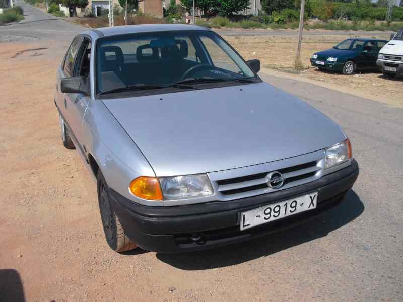 opel astra f berlina del año 1994