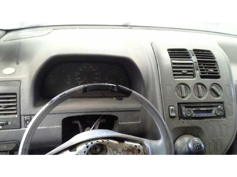 mercedes-benz vito (w638) caja cerrada del año 1998