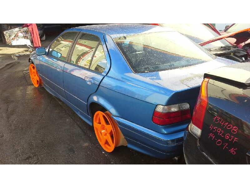 bmw serie 3 berlina (e36) del año 1995