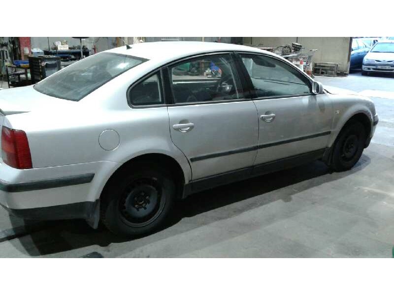 volkswagen passat berlina (3b2) del año 1998