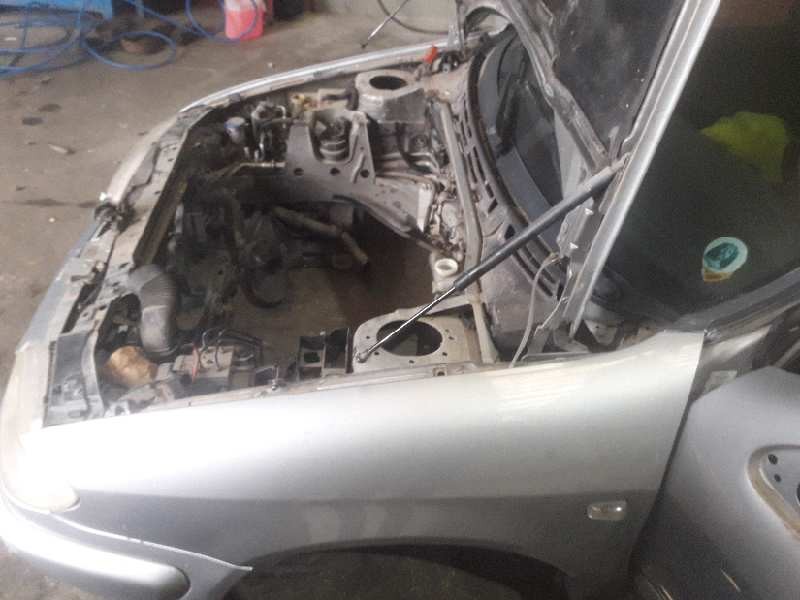 citroën xsara berlina del año 1999