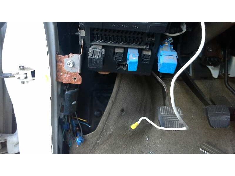 nissan terrano/terrano.ii (r20) del año 2000