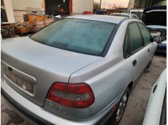 volvo s40 berlina del año 2000 2