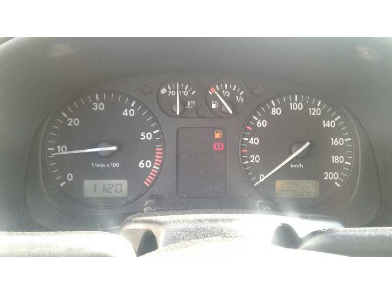 volkswagen polo berlina (6n1) del año 1998