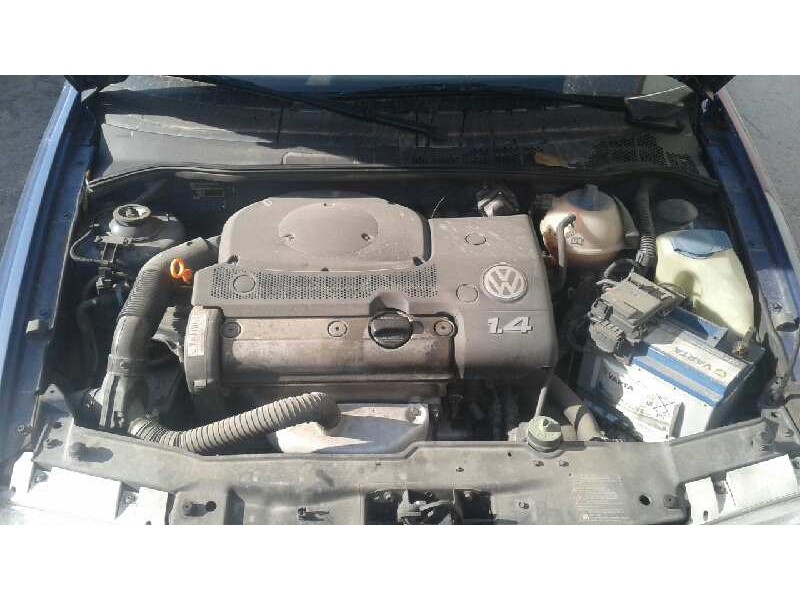 volkswagen polo berlina (6n1) del año 1998