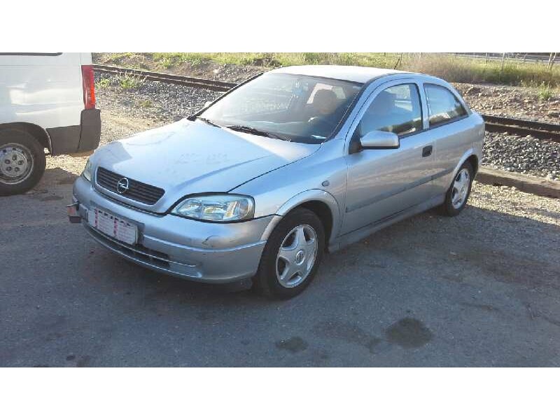 opel astra g berlina del año 1999