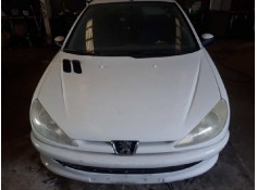 peugeot 206 berlina del año 2000