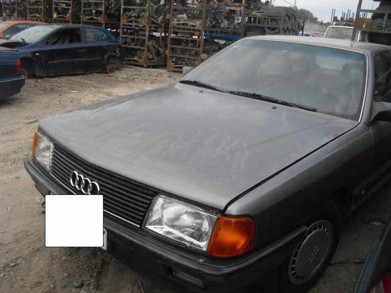 audi 100 berlina (443) del año 1988