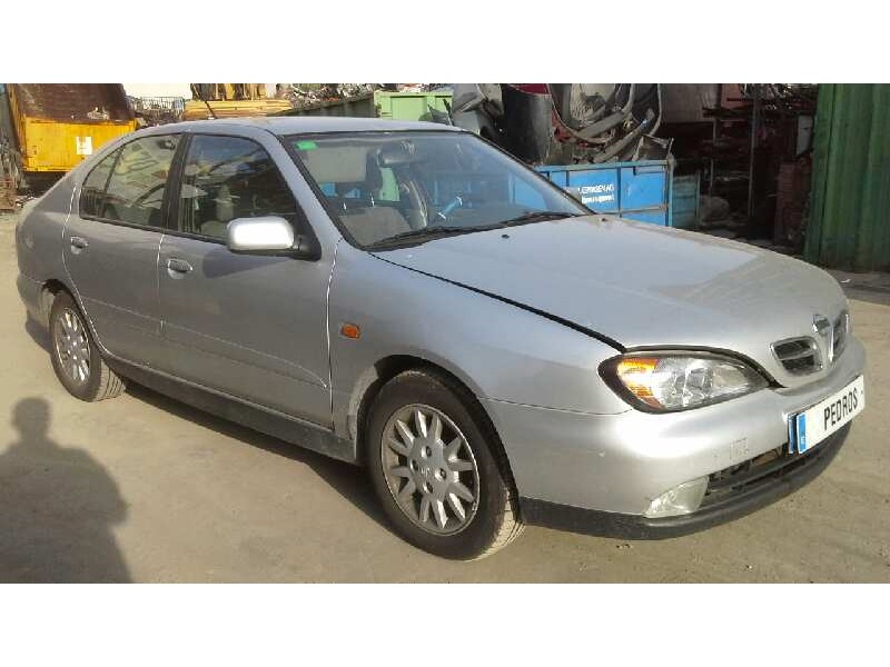 nissan primera berlina (p11) del año 1999