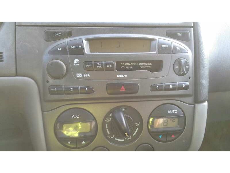 nissan primera berlina (p11) del año 1999