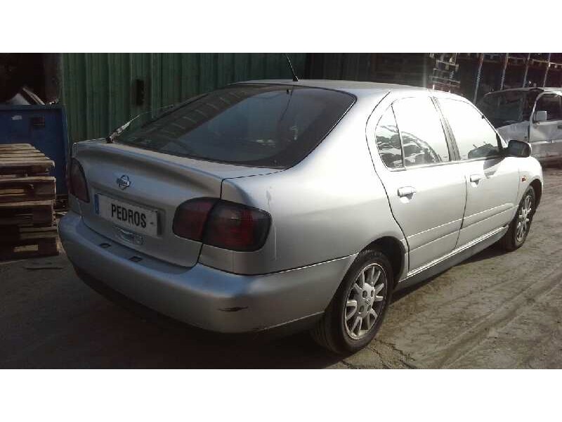 nissan primera berlina (p11) del año 1999