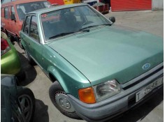 ford escort berlina/turnier del año 1987