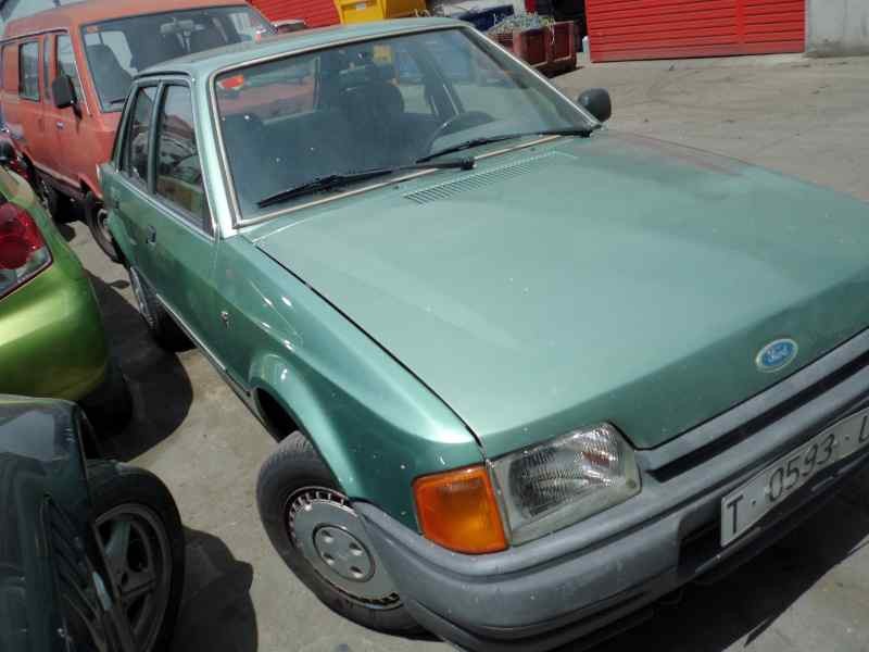 ford escort berlina/turnier del año 1987