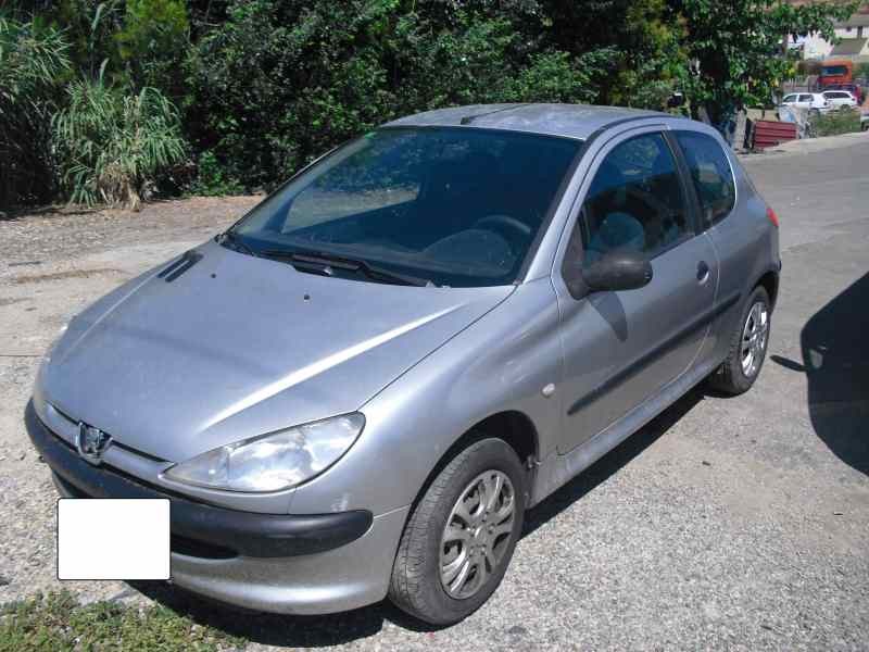 peugeot 206 berlina del año 1999