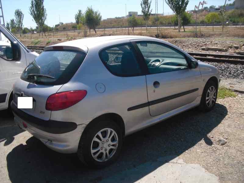 peugeot 206 berlina del año 1999