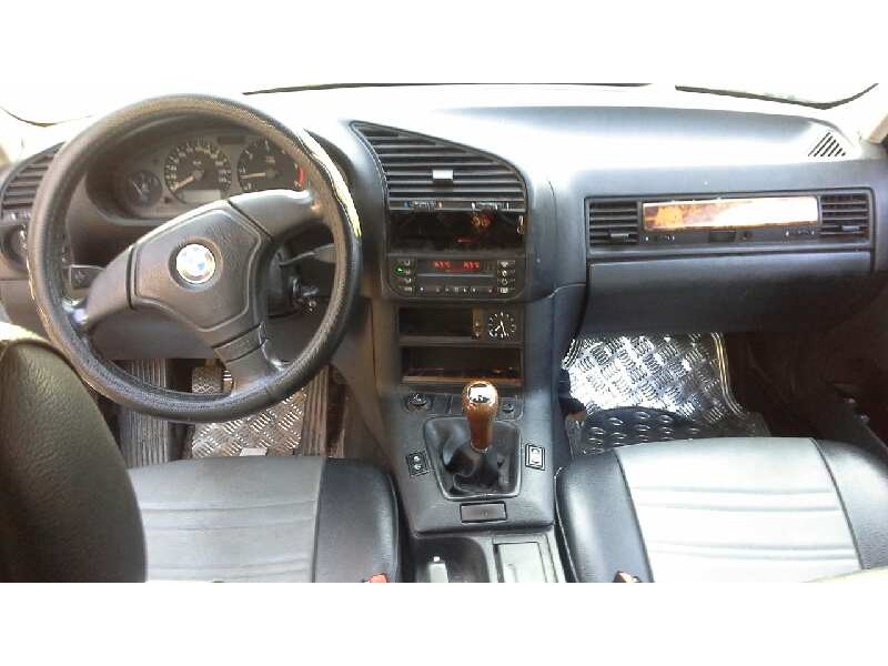 bmw serie 3 berlina (e36) del año 1997