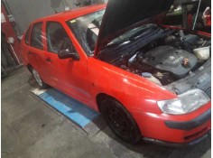 seat cordoba berlina (6k2) del año 2000 2