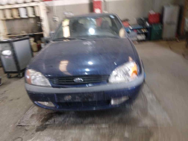 ford fiesta berlina (dx) del año 2000