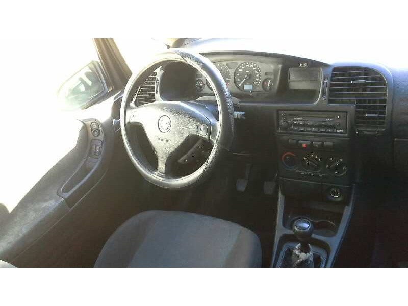 opel zafira a del año 1999