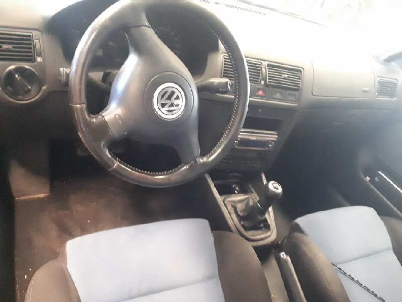 volkswagen golf iv berlina (1j1) del año 2000