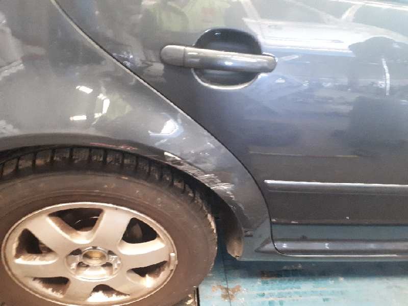 volkswagen golf iv berlina (1j1) del año 2000