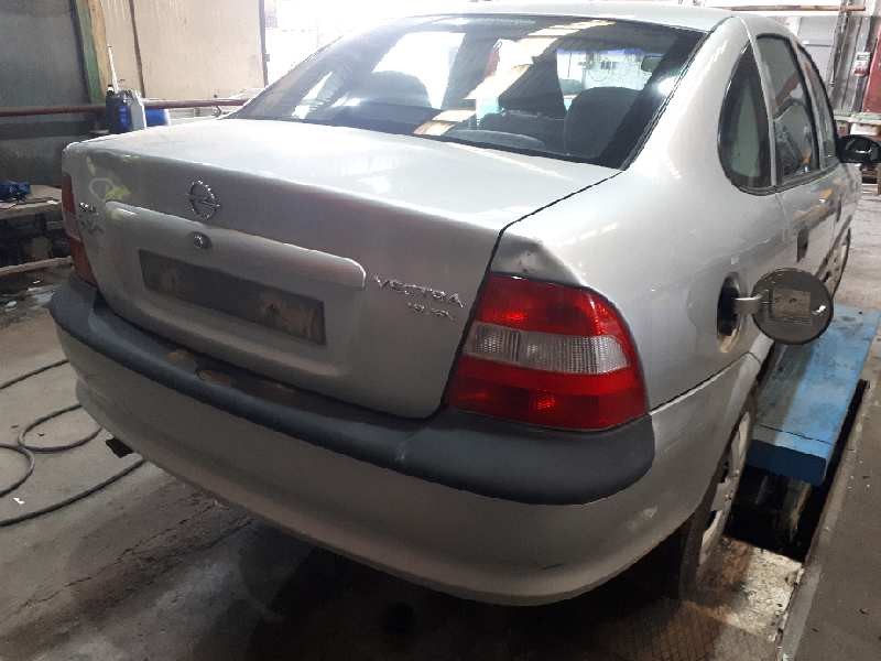 opel vectra b berlina del año 1998