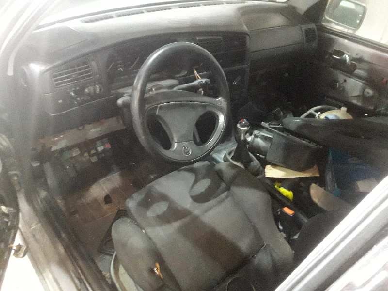 volkswagen golf iii berlina (1h1) del año 1993