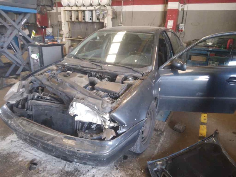 skoda octavia berlina (1u2) del año 1998