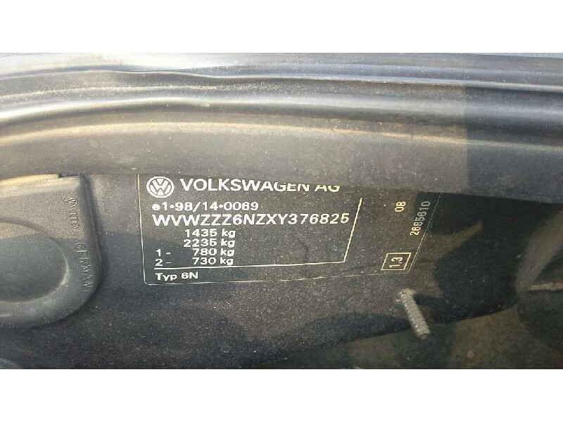 volkswagen polo berlina (6n1) del año 1999