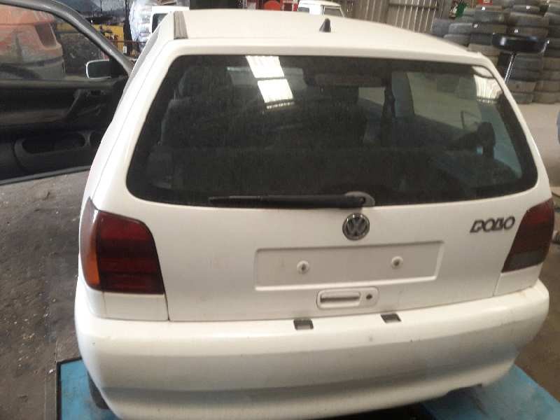 volkswagen polo berlina (6n1) del año 1999