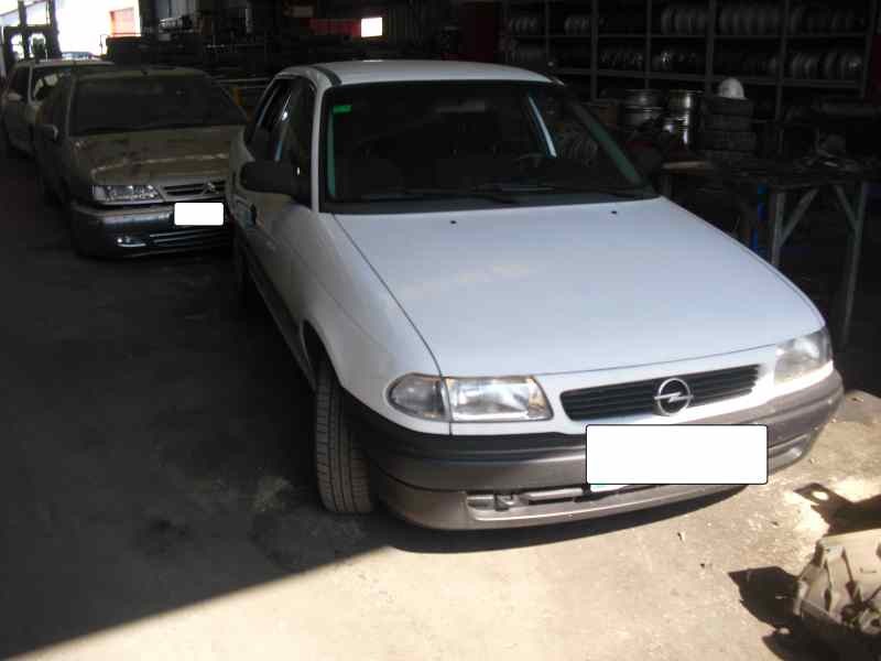 opel astra f berlina del año 1991