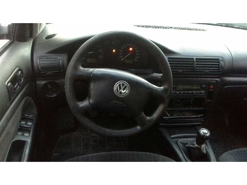 volkswagen passat berlina (3b2) del año 1997