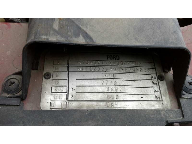 ford focus berlina (cak) del año 1999