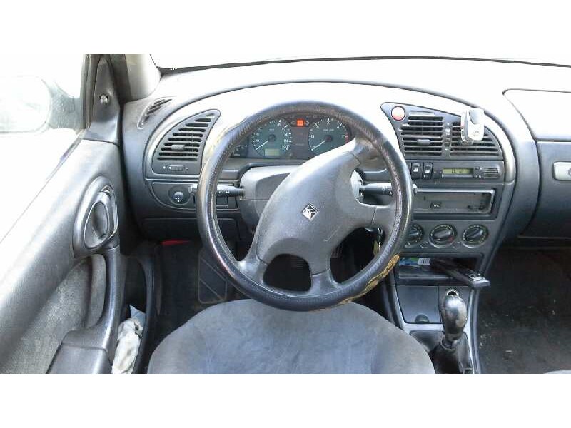 citroën xsara berlina del año 1999