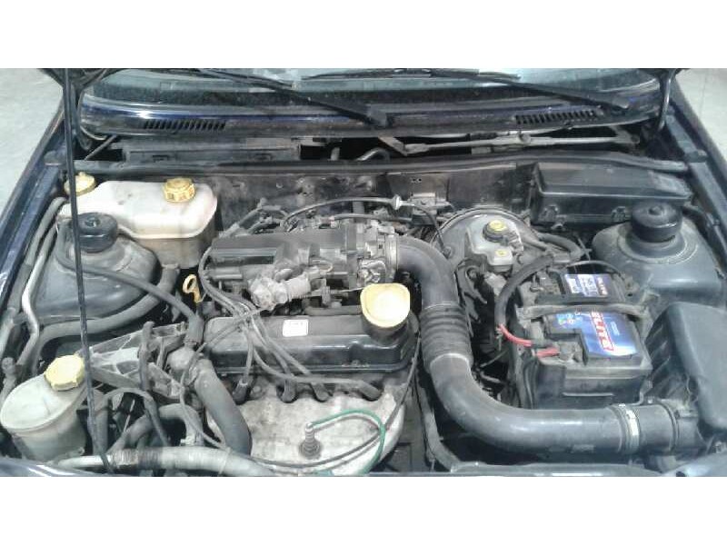 ford fiesta berlina (dx) del año 2000