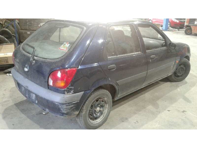 ford fiesta berlina (dx) del año 2000