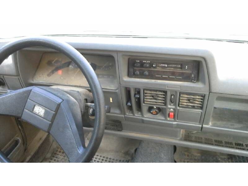 opel corsa a del año 1990