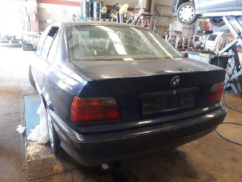 bmw serie 3 berlina (e36) del año 1994