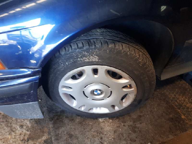 bmw serie 3 berlina (e36) del año 1994