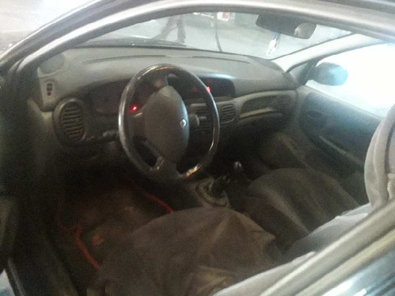 renault megane i fase 2 berlina (ba0) del año 2000