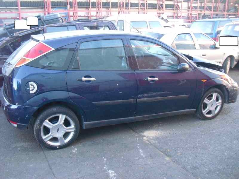 ford focus berlina (cak) del año 2000