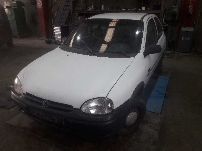 opel corsa b del año 1993