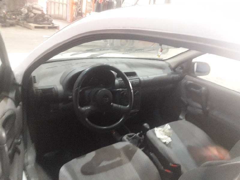 opel corsa b del año 1993