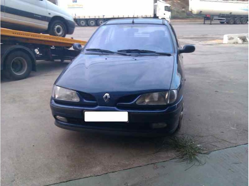 renault megane i berlina hatchback (ba0) del año 1996