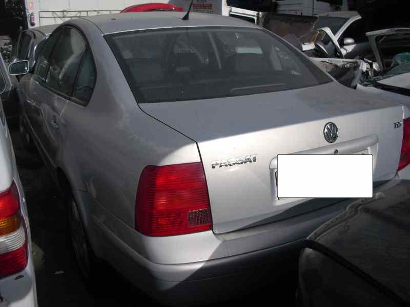 volkswagen passat berlina (3b2) del año 1999